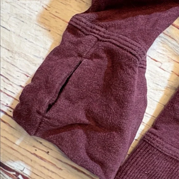 Lululemon Stress Less Hoodie in Heathered Bordeaux Drama sz 8 - Picture 5 of 8